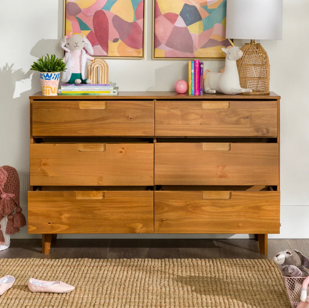 Helmick 6 - Drawer
Dresser